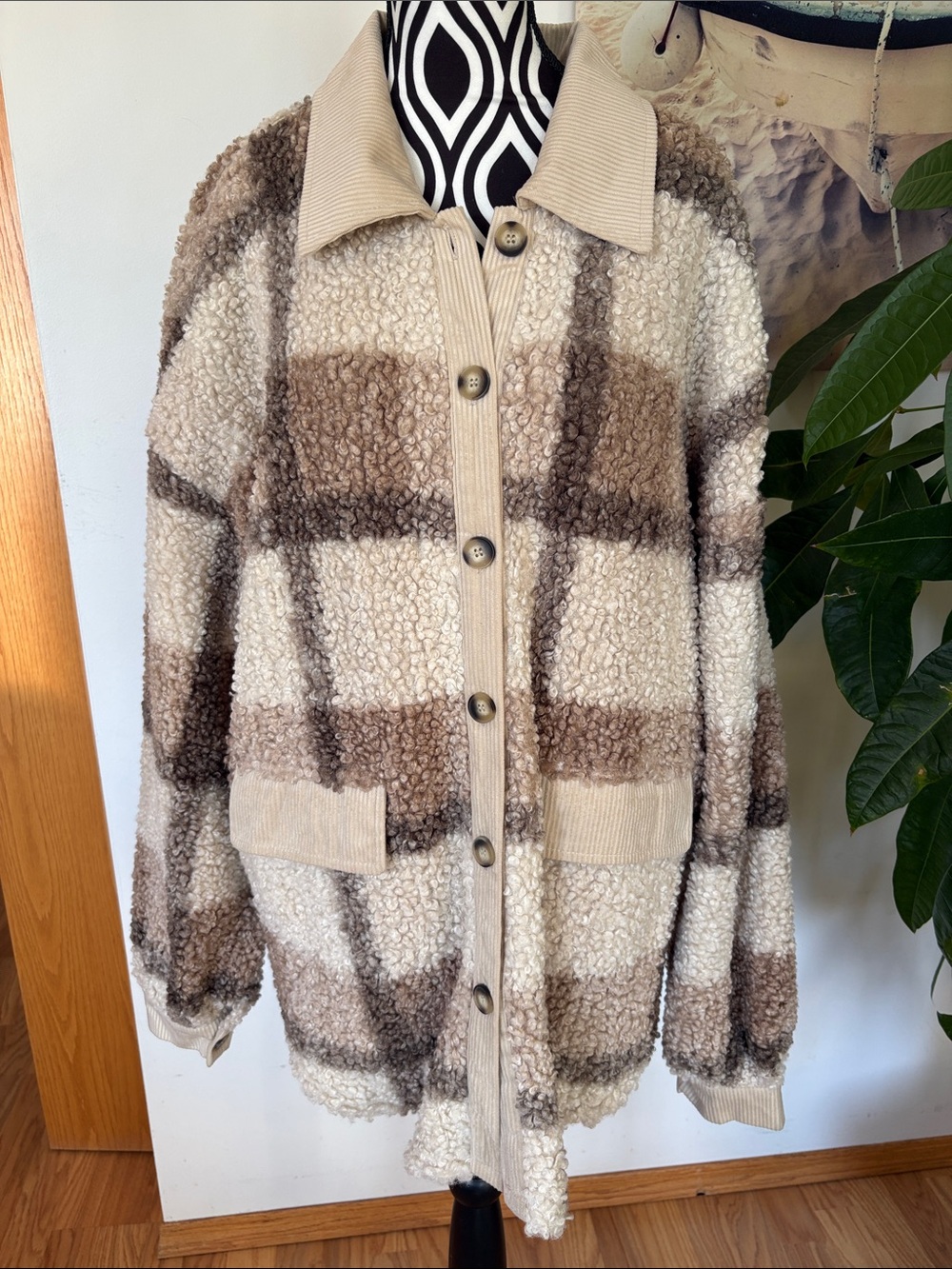 MOON RYDER Plaid Sherpa Teddy Jacket in Khaki Plaid gorgeous - Picture 2 of 6